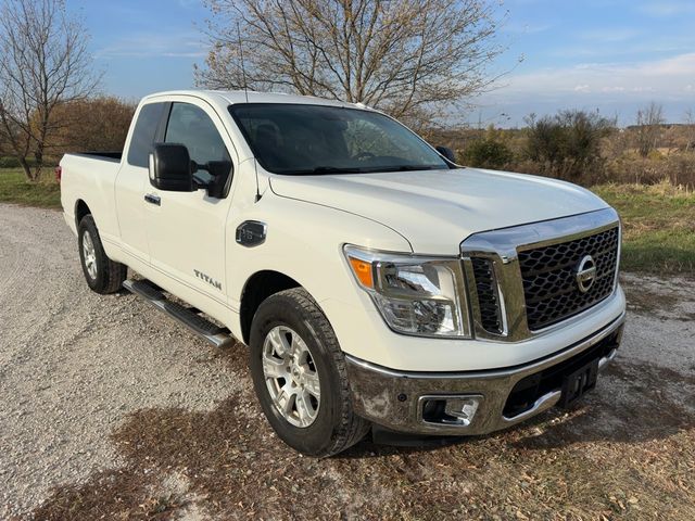 2017 Nissan Titan SV