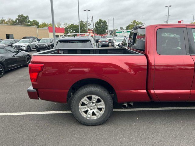 2017 Nissan Titan SV