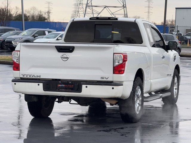 2017 Nissan Titan SV