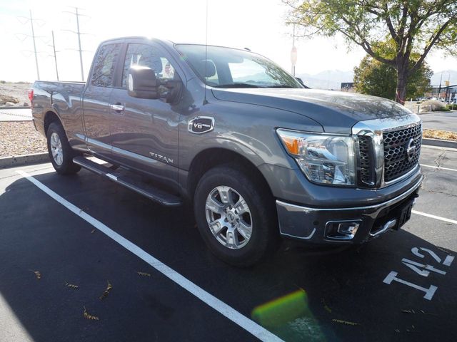 2017 Nissan Titan SV