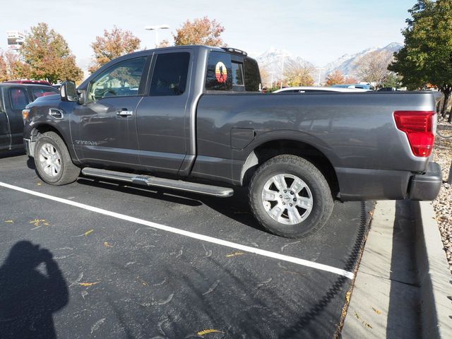 2017 Nissan Titan SV