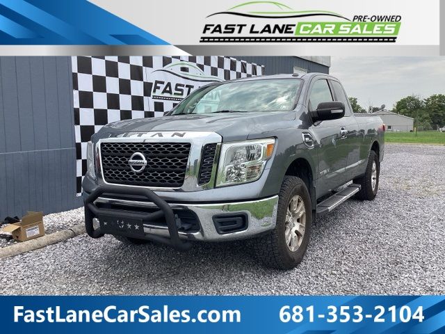 2017 Nissan Titan SV