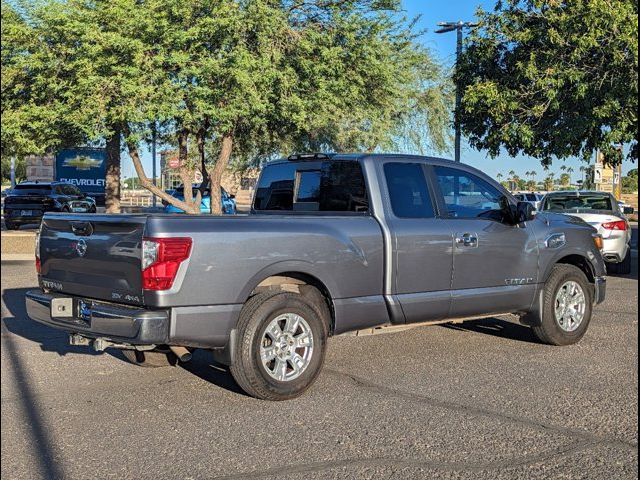 2017 Nissan Titan SV