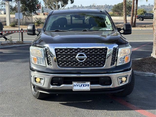 2017 Nissan Titan SV