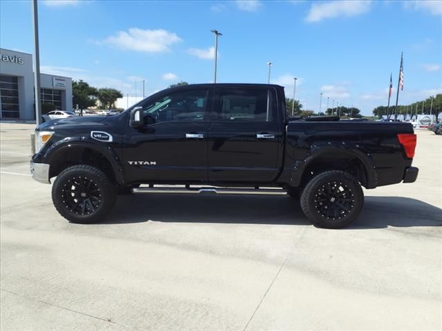 2017 Nissan Titan SV