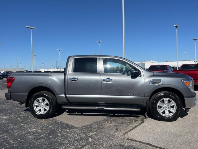 2017 Nissan Titan SV