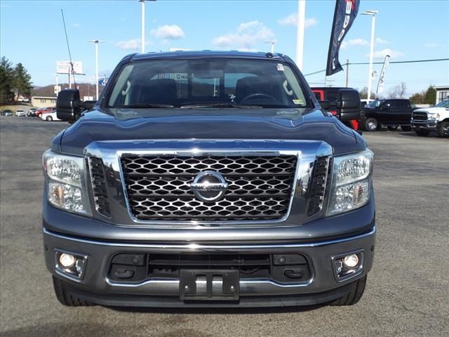 2017 Nissan Titan SV