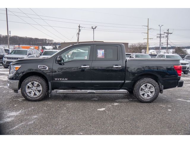 2017 Nissan Titan SV