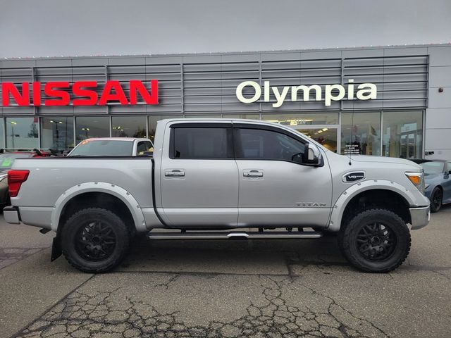 2017 Nissan Titan SV