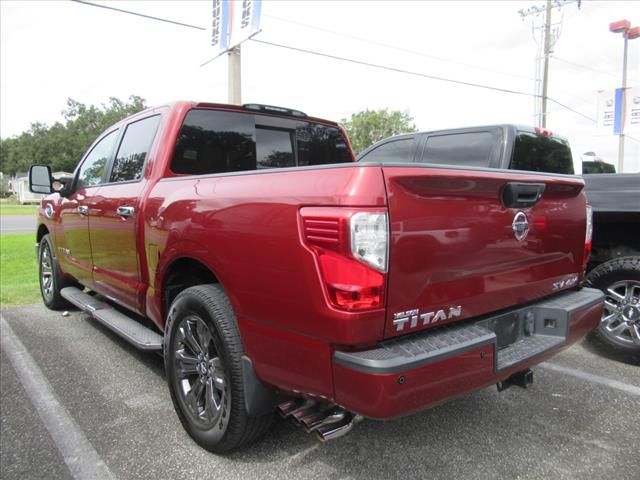 2017 Nissan Titan SV