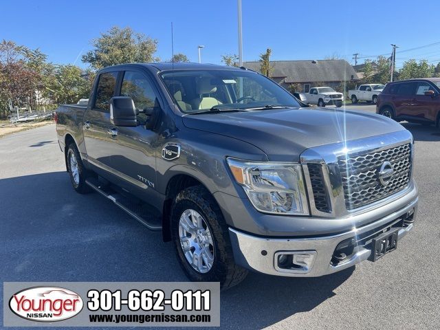 2017 Nissan Titan SV