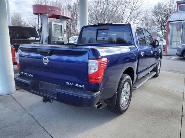 2017 Nissan Titan SV