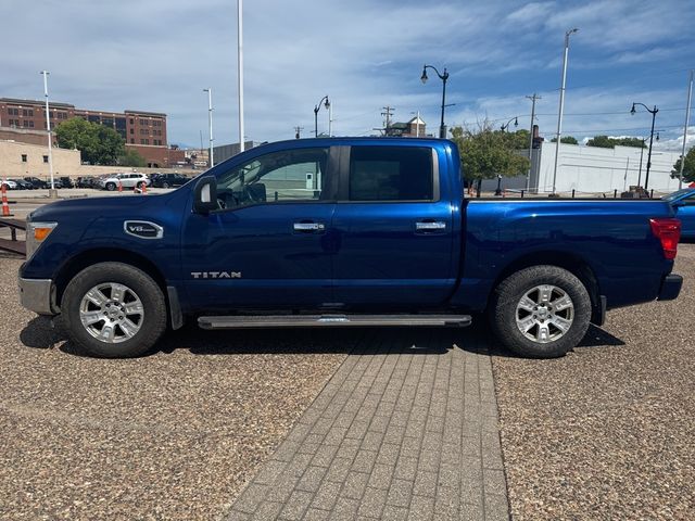 2017 Nissan Titan SV