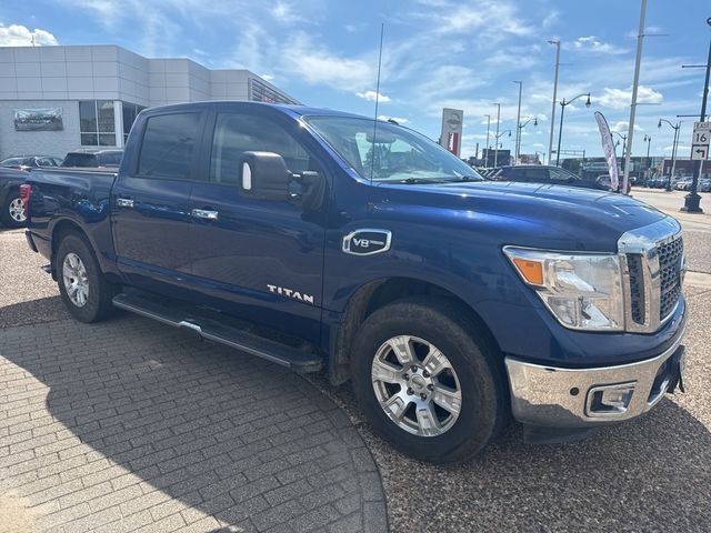 2017 Nissan Titan SV