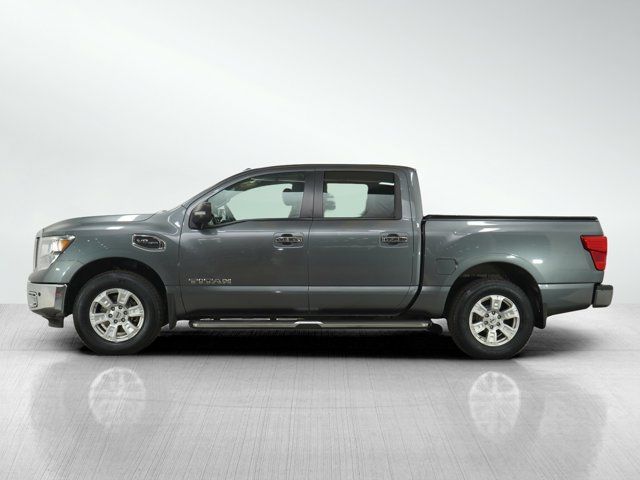 2017 Nissan Titan SV