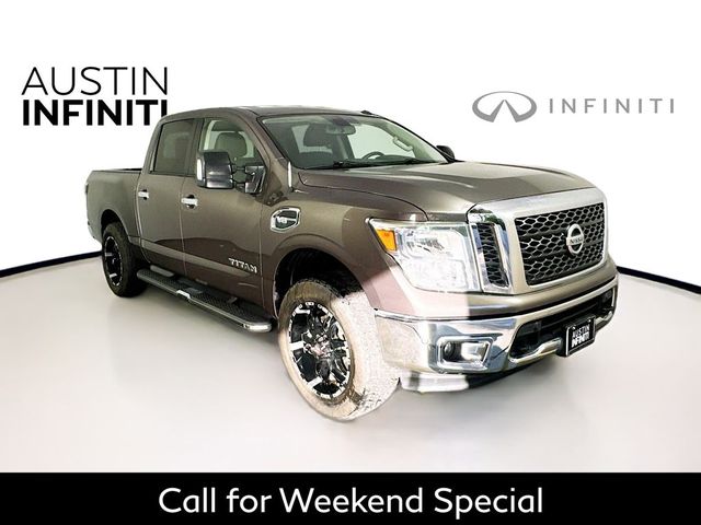 2017 Nissan Titan SV