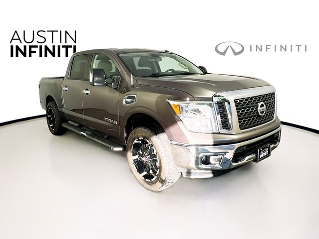 2017 Nissan Titan SV