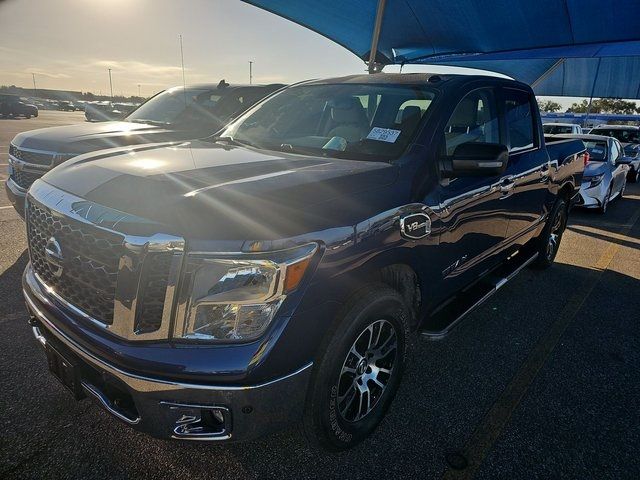 2017 Nissan Titan SV