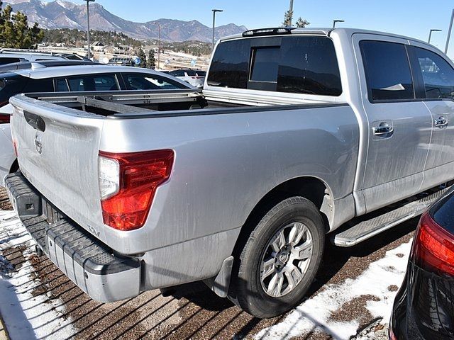 2017 Nissan Titan SV