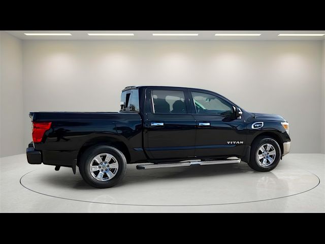 2017 Nissan Titan SV