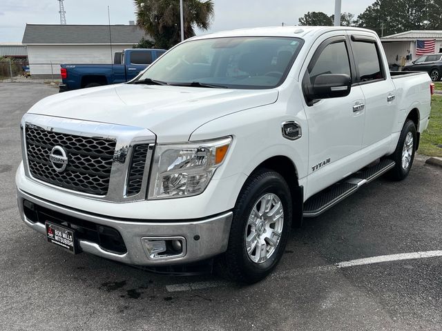 2017 Nissan Titan SV