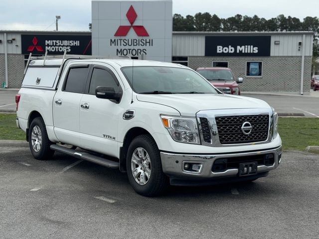 2017 Nissan Titan SV