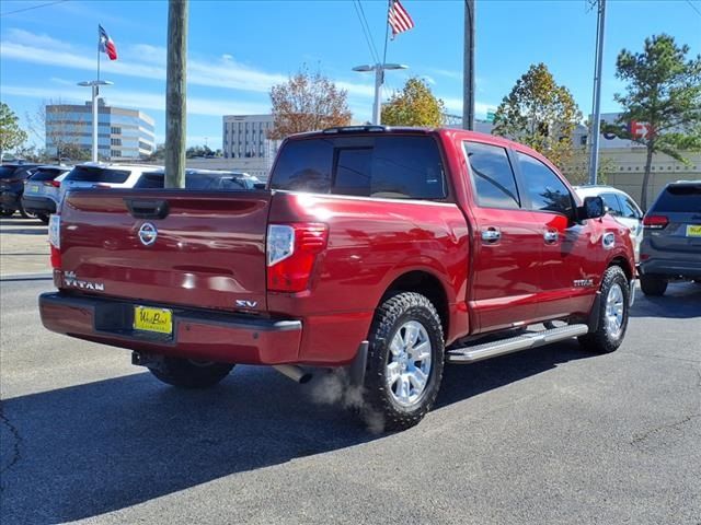 2017 Nissan Titan SV