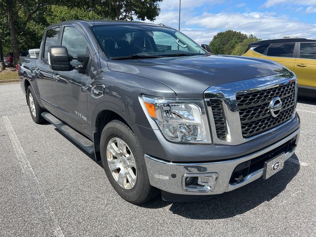 2017 Nissan Titan SV