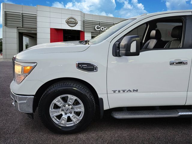 2017 Nissan Titan SV