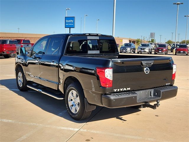 2017 Nissan Titan SV