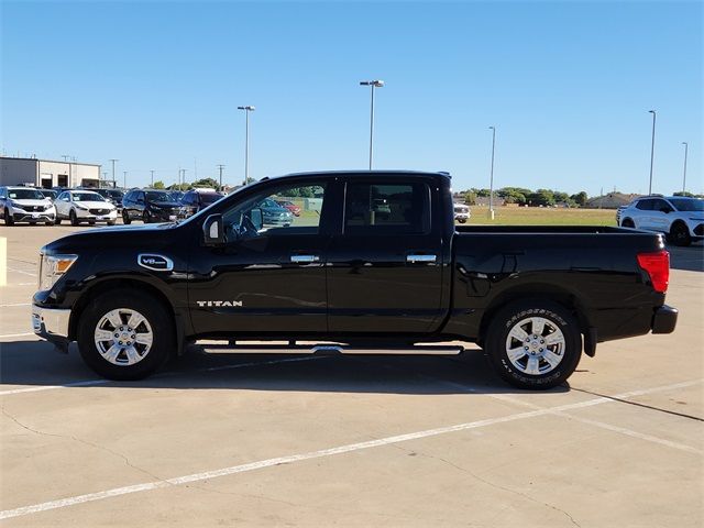 2017 Nissan Titan SV