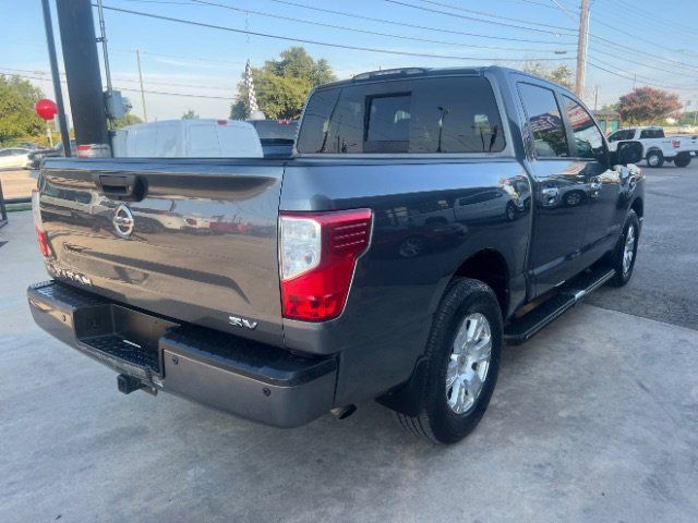 2017 Nissan Titan SV