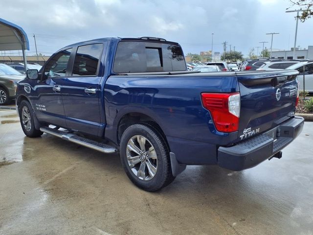 2017 Nissan Titan SV