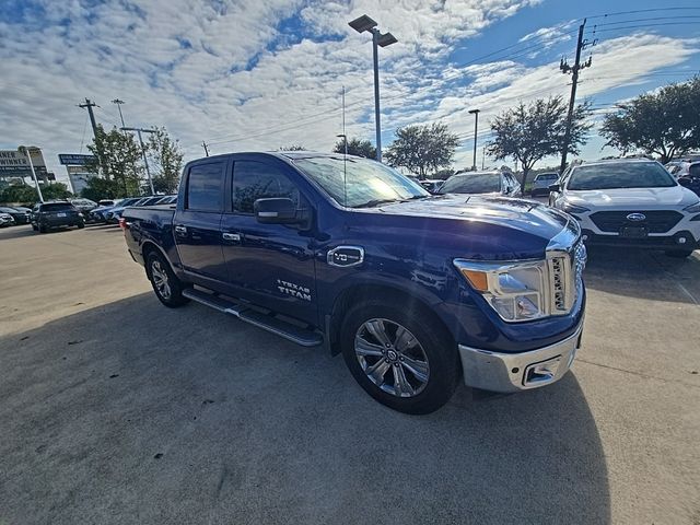 2017 Nissan Titan SV