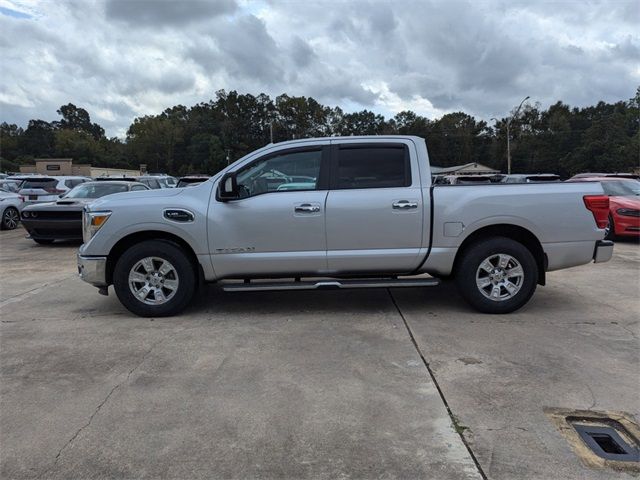 2017 Nissan Titan SV