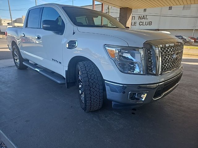 2017 Nissan Titan SV