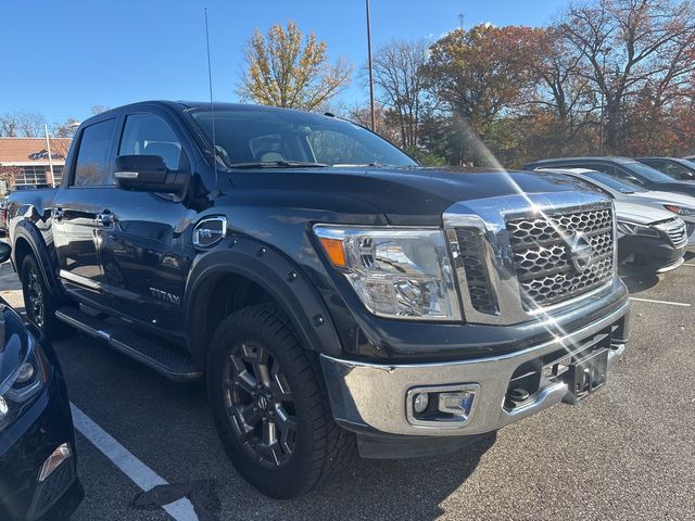 2017 Nissan Titan SV