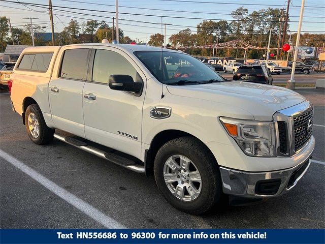 2017 Nissan Titan SV