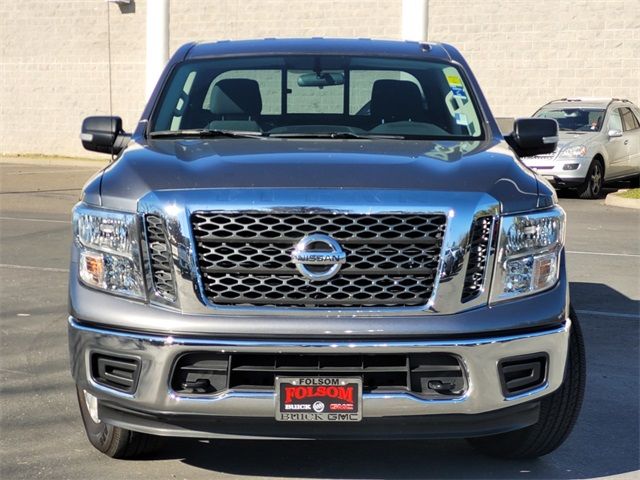 2017 Nissan Titan SV