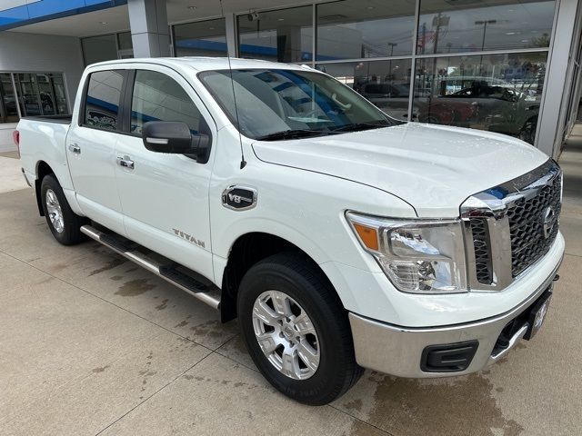 2017 Nissan Titan SV