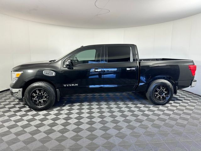 2017 Nissan Titan SV