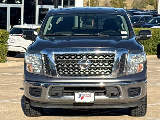 2017 Nissan Titan SV