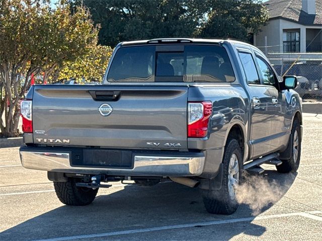 2017 Nissan Titan SV