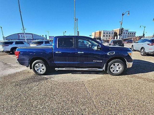 2017 Nissan Titan SV