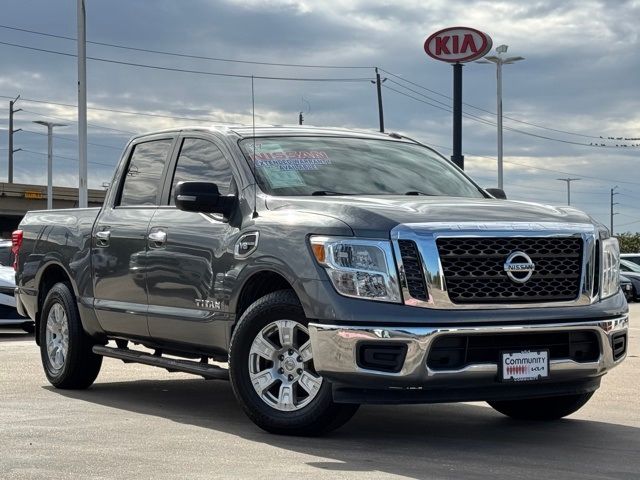 2017 Nissan Titan SV