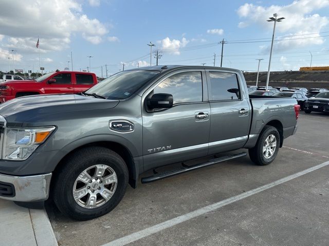 2017 Nissan Titan SV