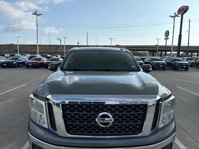 2017 Nissan Titan SV