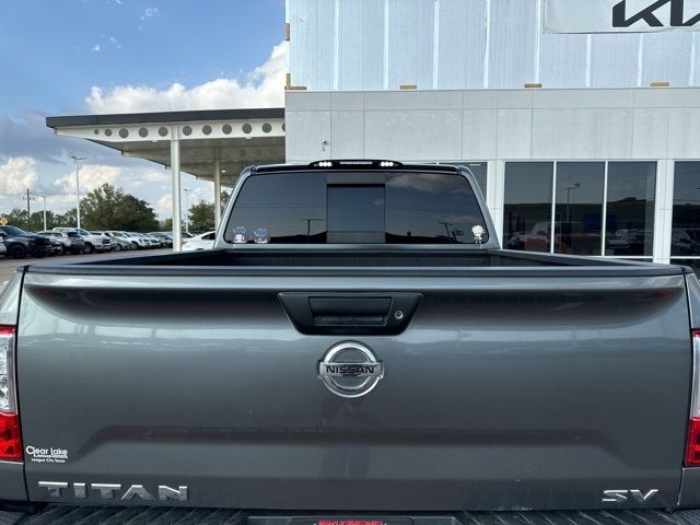 2017 Nissan Titan SV