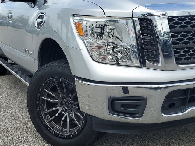 2017 Nissan Titan SV