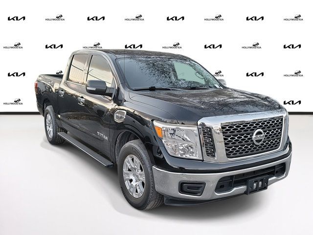 2017 Nissan Titan SV